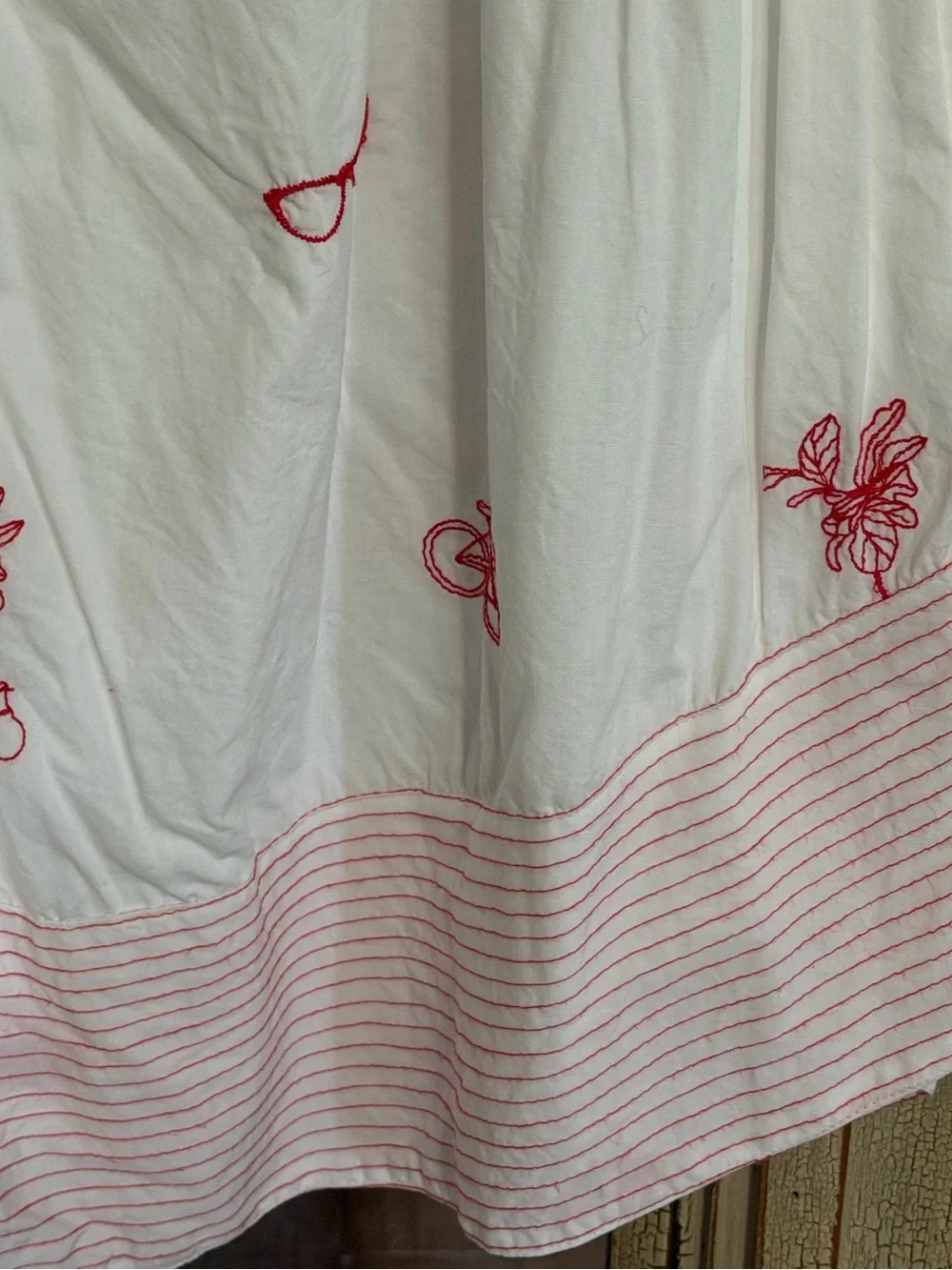 Ciebon white skirt
